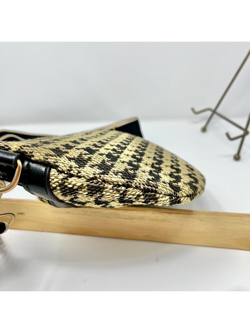 Cahres & Heka  Designer Crossbody Houndstooth Print Canvas Bag - Picture 13 of 14